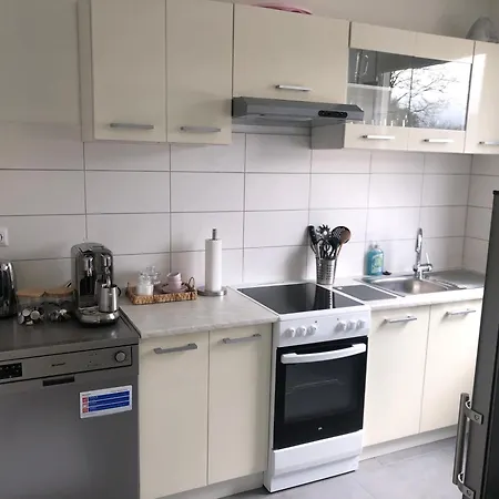 Schoene Wohnung Mit Aussicht *
